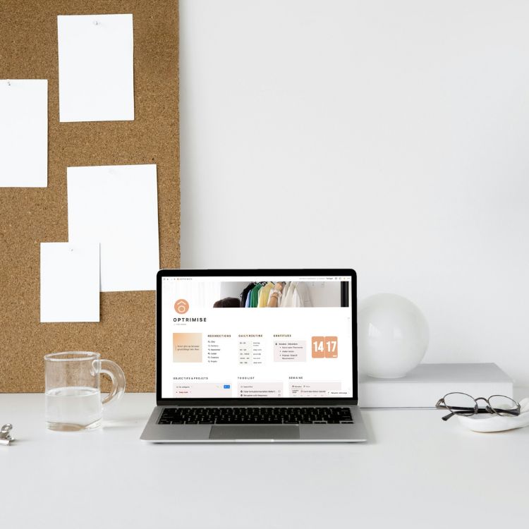 Espace Notion business pour entrepreneurs pour gérer CRM, calendrier éditorial, projets, to do list